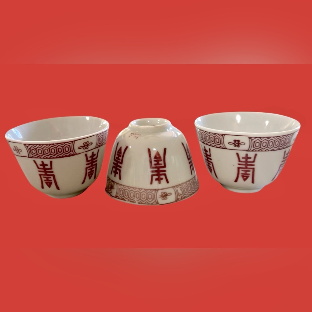 3 Antique Japanese Porcelain Tea Cups Bowls